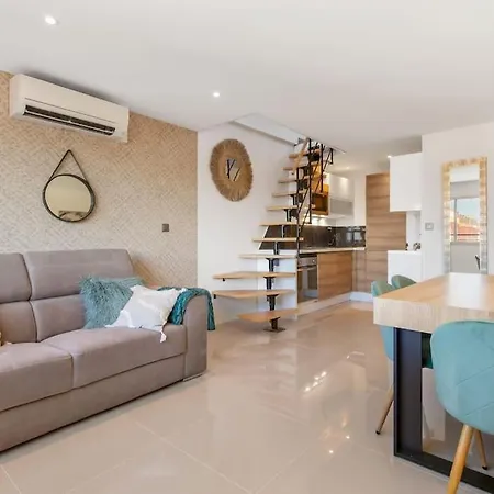 Eclats D'azur, Duplex De Charme, 200 M