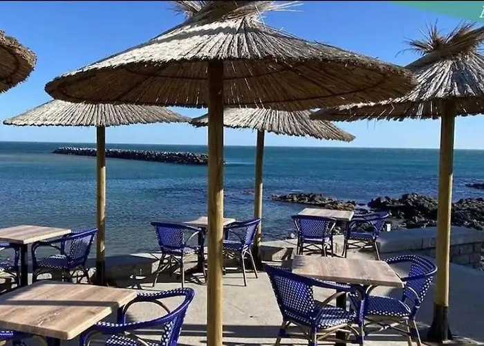 Appartement Eclats D'azur, Duplex De Charme, 200 M *